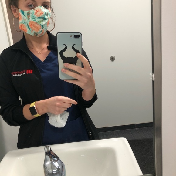 Meet your Posher, Megan - Picture 7 of 7